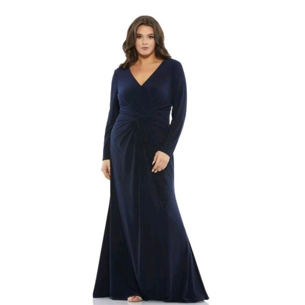 NWT MAC DUGGAL 49504 NWT Front Twist Long Sleeve V-Neck Gown (Plus) Sz 14W $398
